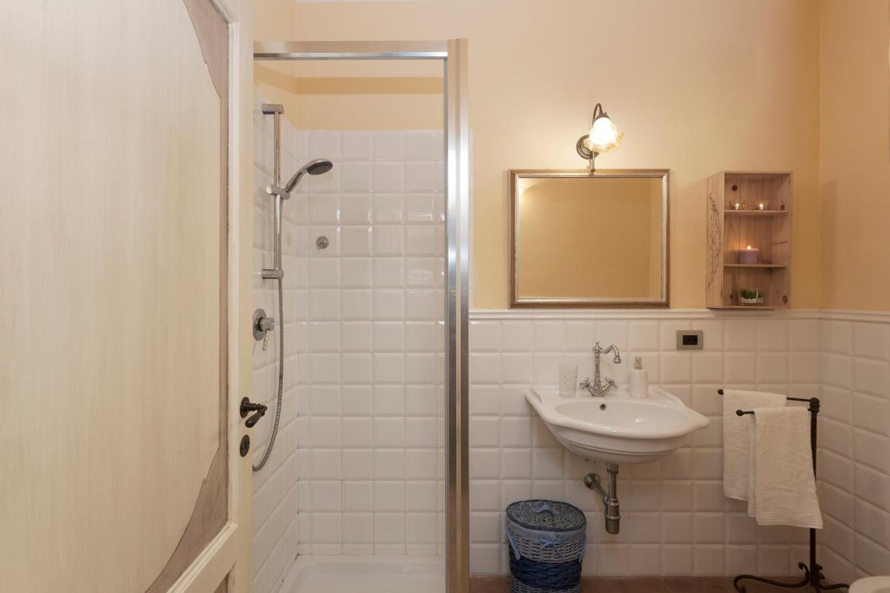 La Casa Di Thea - Flo Apartments อิมปรูเนตา ภายนอก รูปภาพ